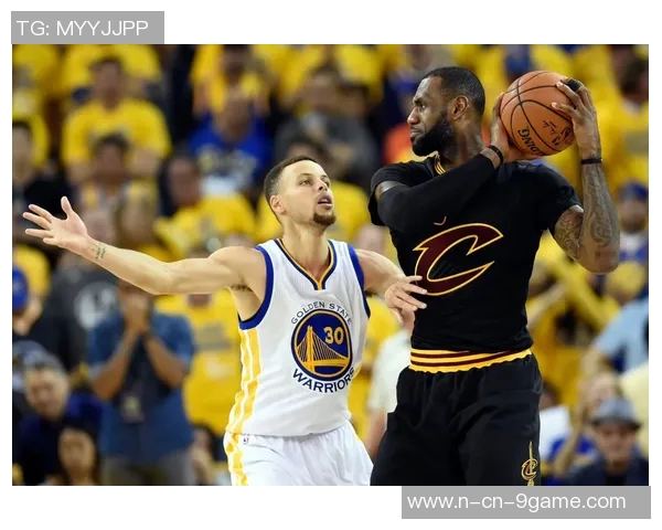 岁月如歌白发渐显詹姆斯与库里媒体日采访照引发球迷感慨 岁月如歌白发渐显詹姆斯与库里媒体日采访照引发球迷感慨