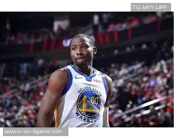 库明加谈心态稳定性无论明星球员在场与否始终保持专注与自信